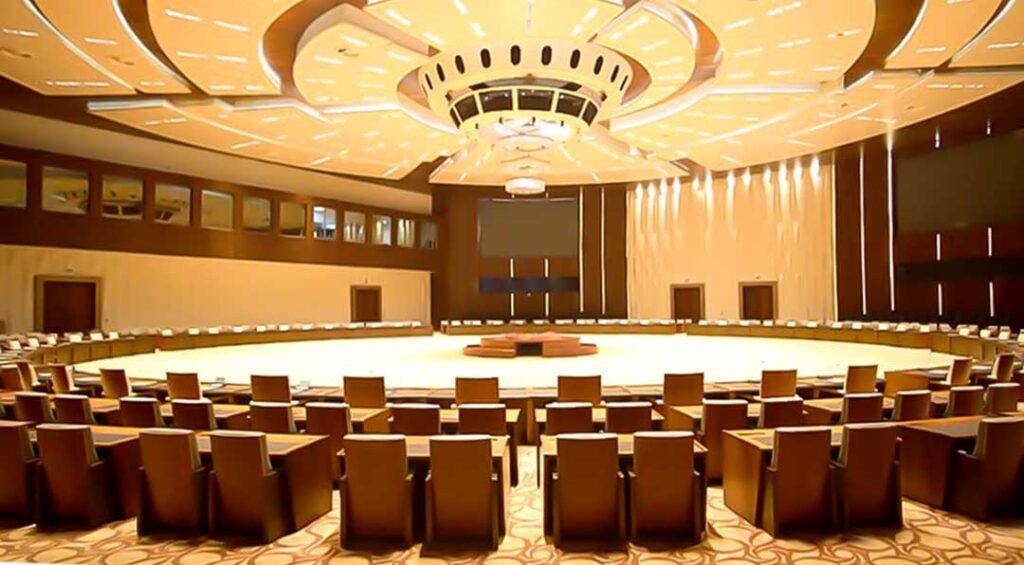 Sound finances first! Partnerships second!